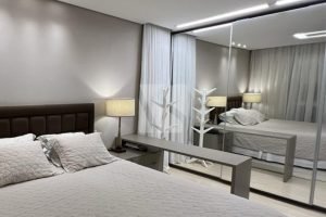 Suíte 1 - Guarda-roupas